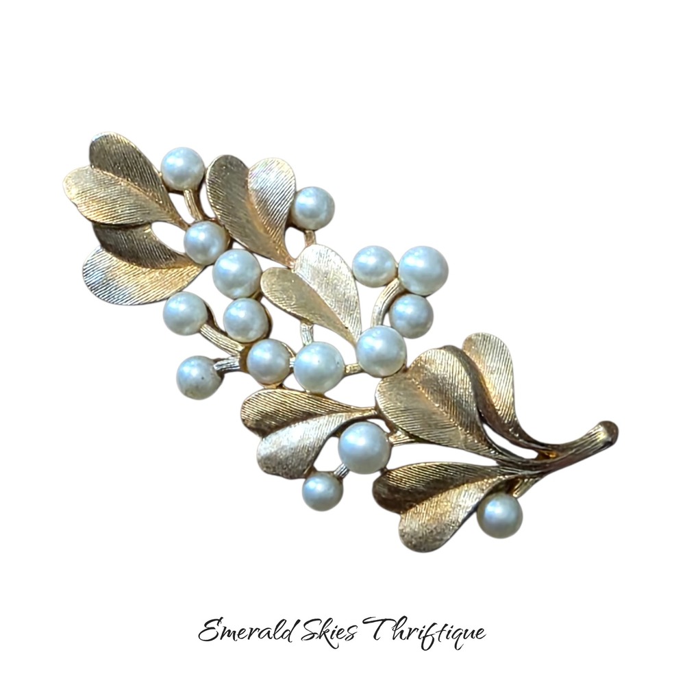 Vintage crown Trifari gold tone leaf brooch with faux pearls. 2" Free shipping
